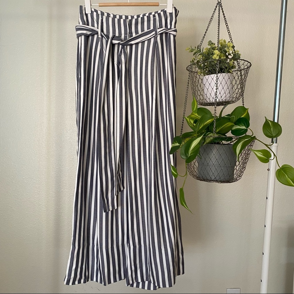 NWT Joules Blue and Cream Striped Baggy Linen Pants - Picture 3 of 8
